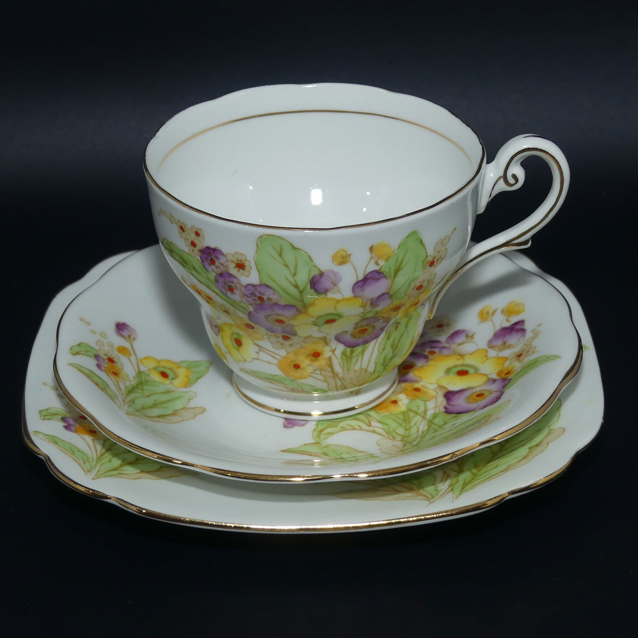 Royal Standard Floral trio | Pattern 809 | Hand Enamelled detail