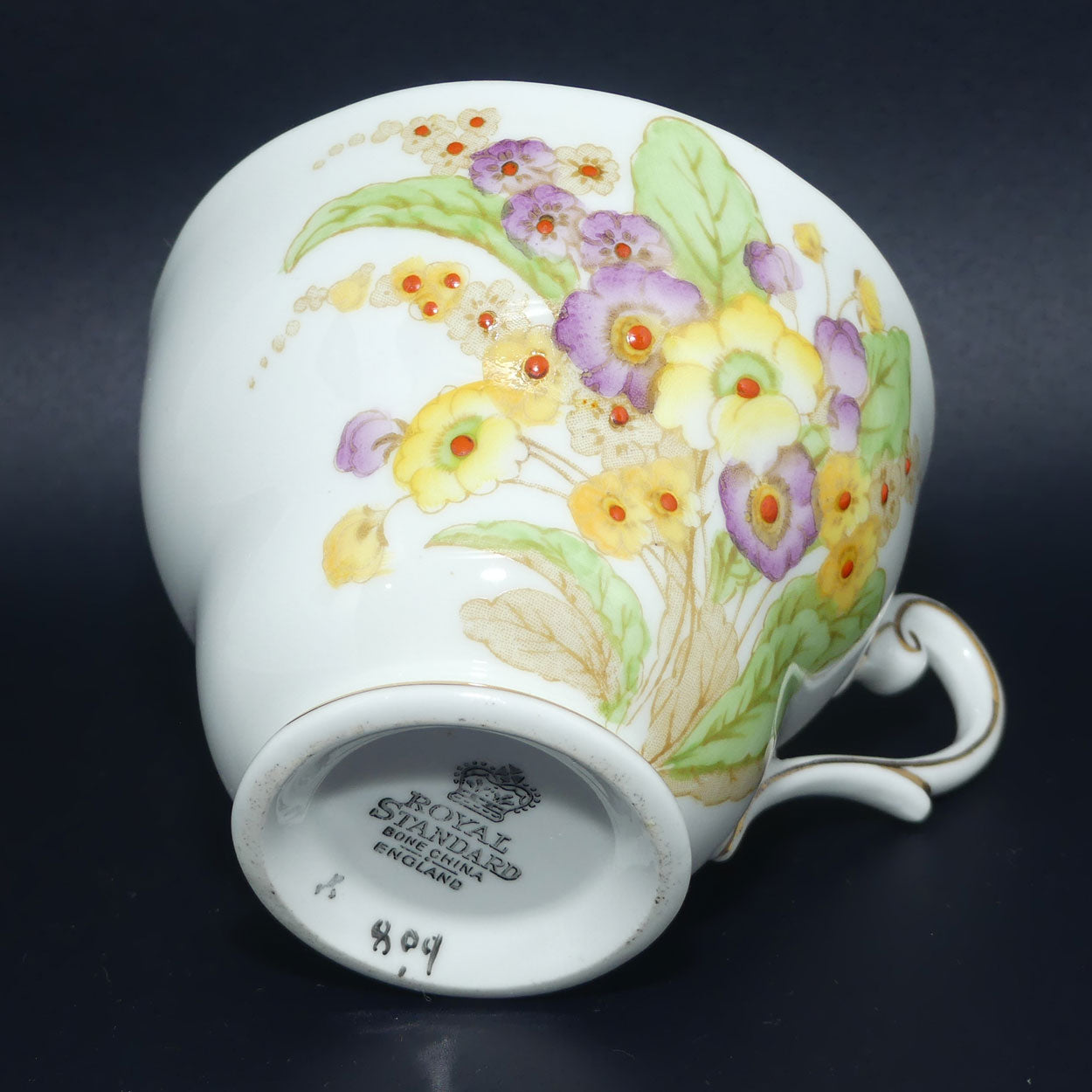 Royal Standard Floral trio | Pattern 809 | Hand Enamelled detail