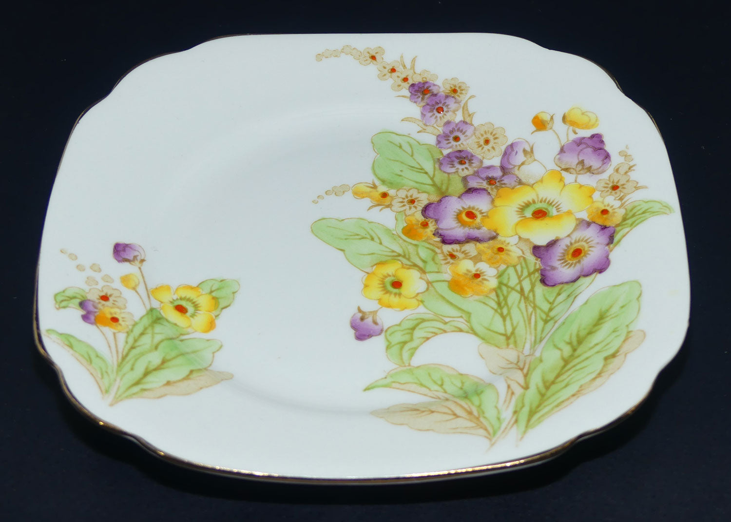 Royal Standard Floral trio | Pattern 809 | Hand Enamelled detail