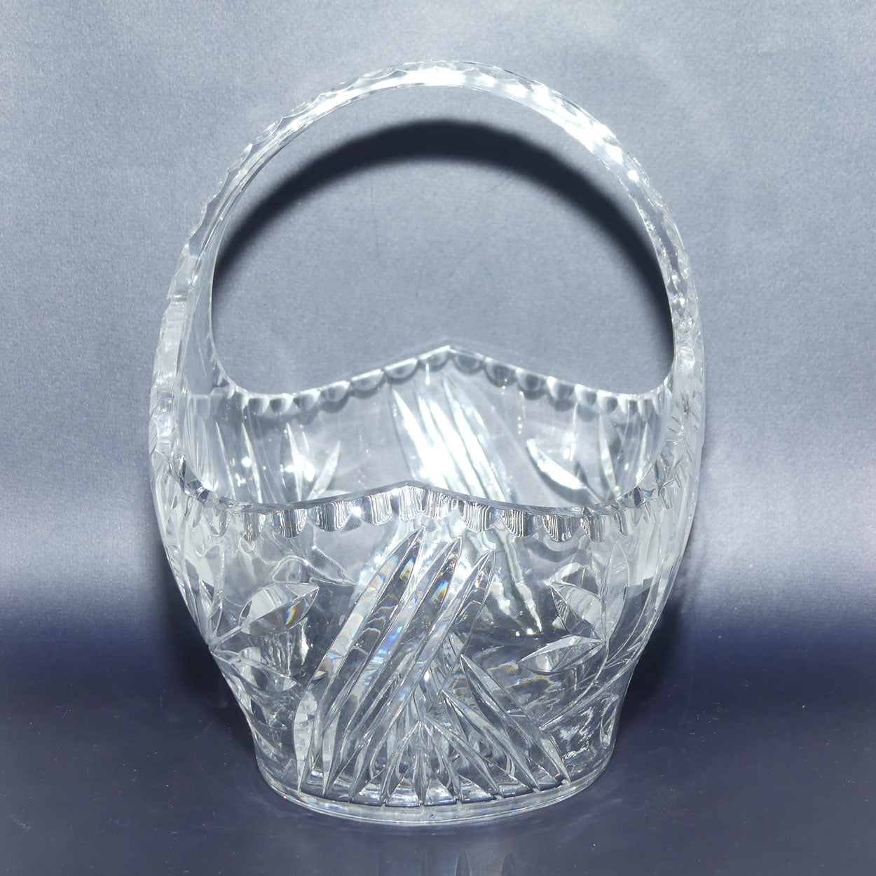 Traditional Floral design well facetted Crystal basket | 24cm tall