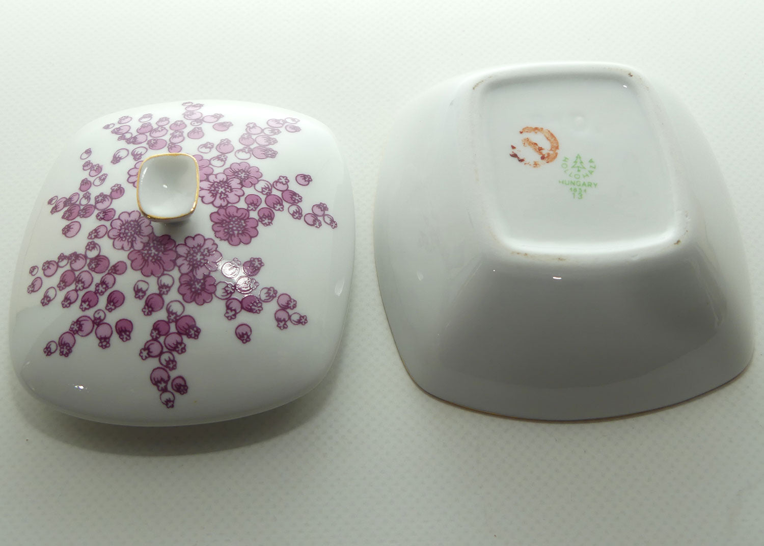 Vintage Hollohaza Hungary Floral trinket box