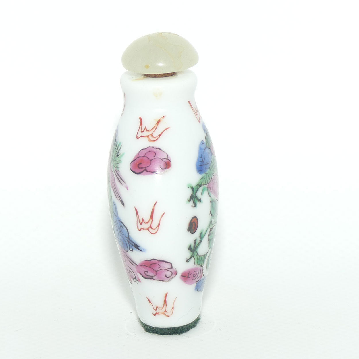 Chinese snuff bottle with greenstone stopper | Dragon motif