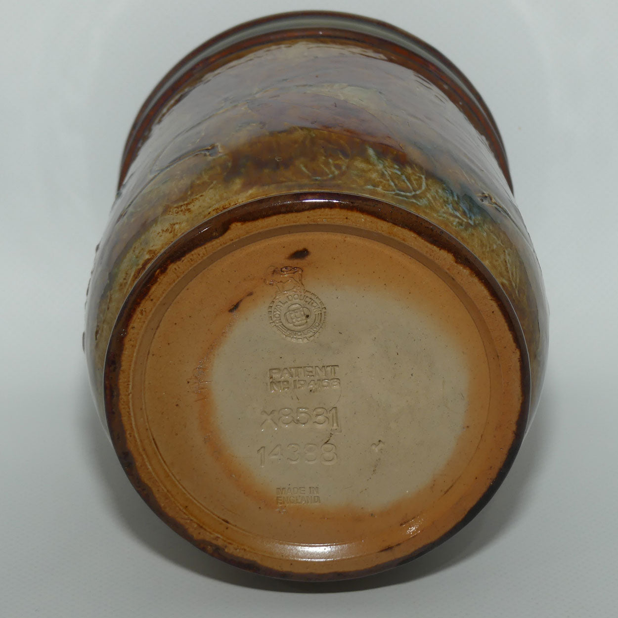 Royal Doulton Lambeth Natural Foliage tobacco jar X8531