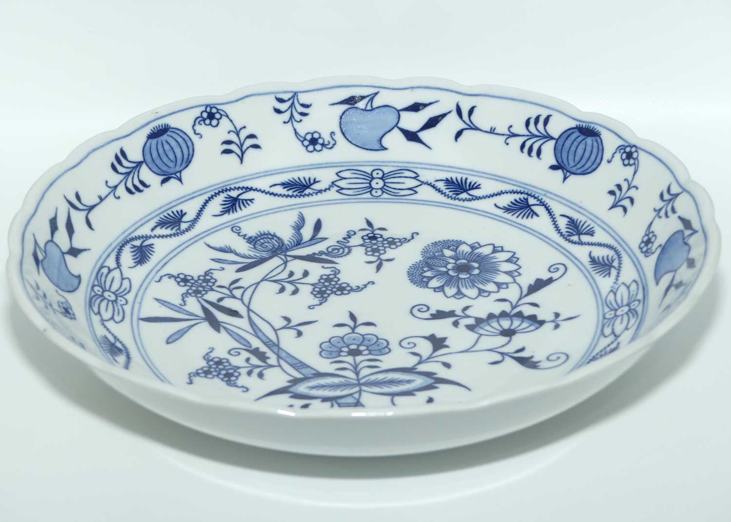 Meissen Blue Onion | Zwiebelmuster large round fruit bowl | 27cm diameter