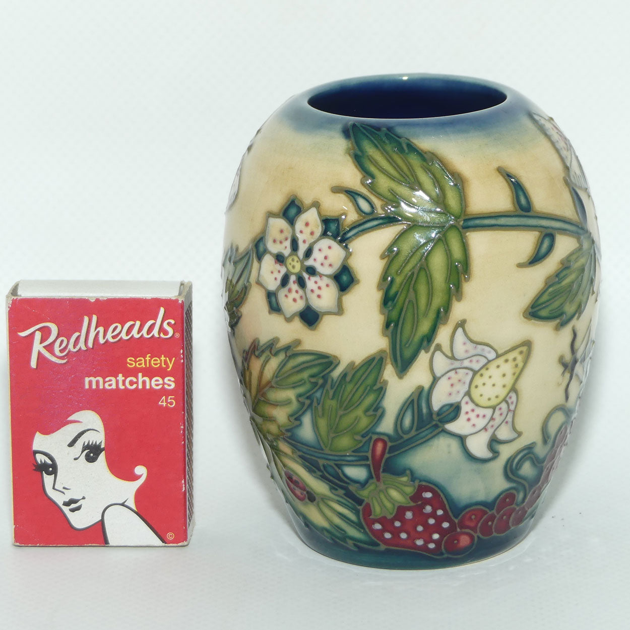 Moorcroft Fruit Garden small vase | silver line