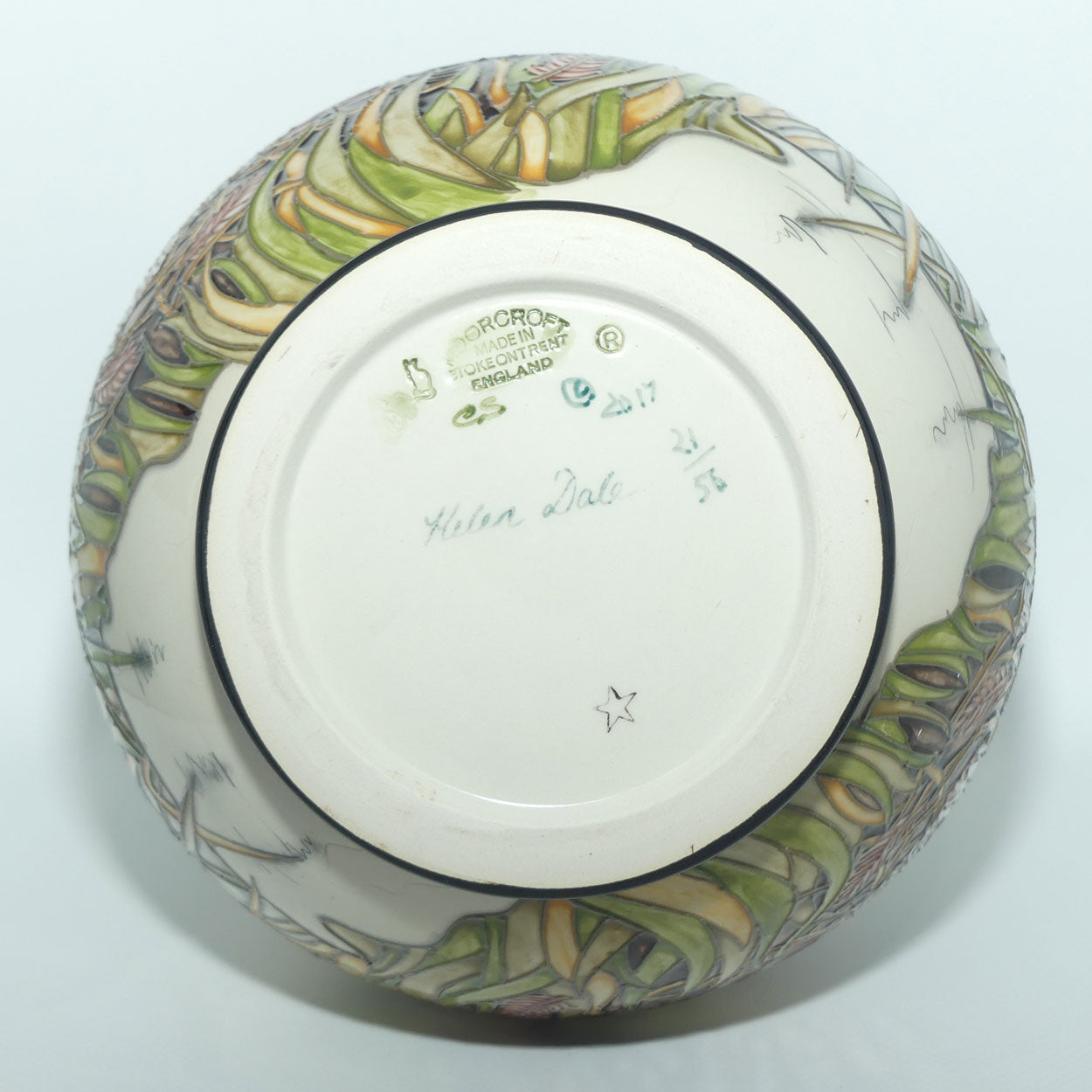 Moorcroft The Gathering 869/9 vase | LE 21/50 | Helen Dale