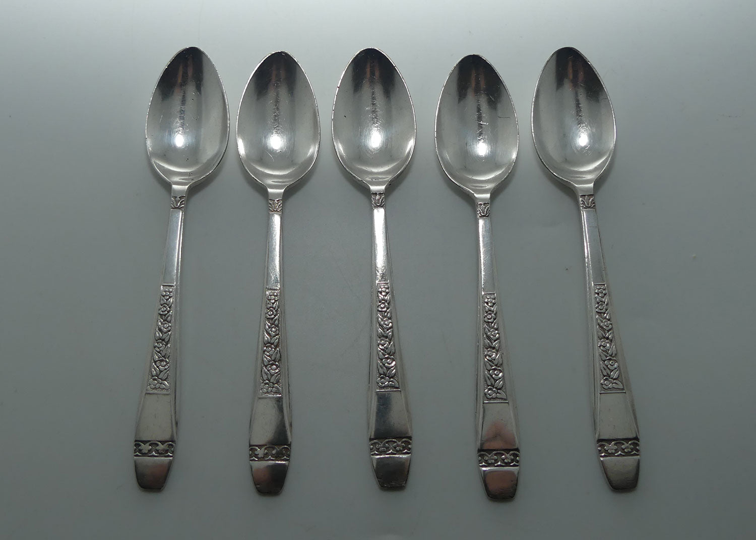 Geo Ellis Sheffield EPNS silver plated cutlery set for 6 people | 43 pieces