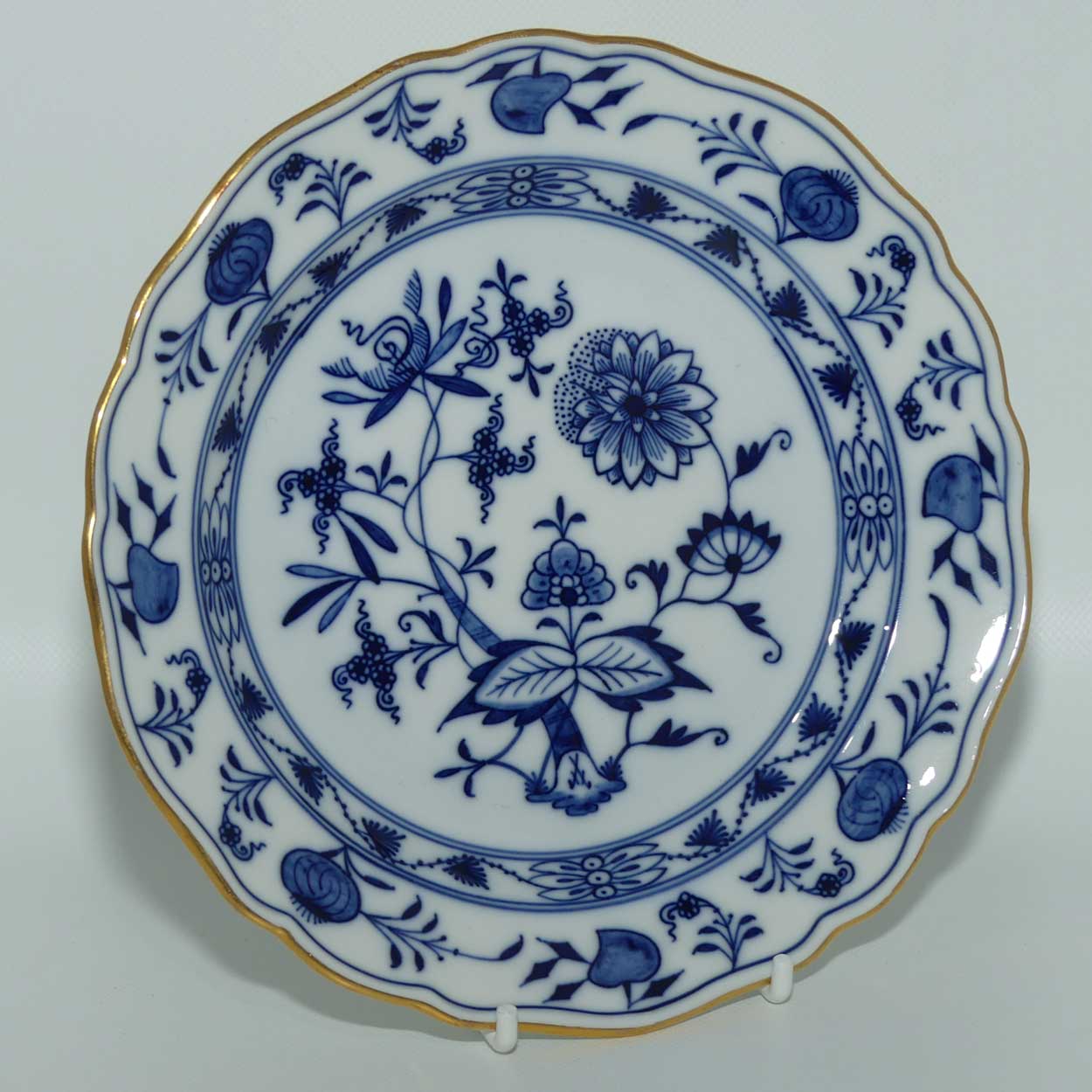 Meissen Blue Onion | Zwiebelmuster Blue Onion plate | Gilt Edge | 17cms diam
