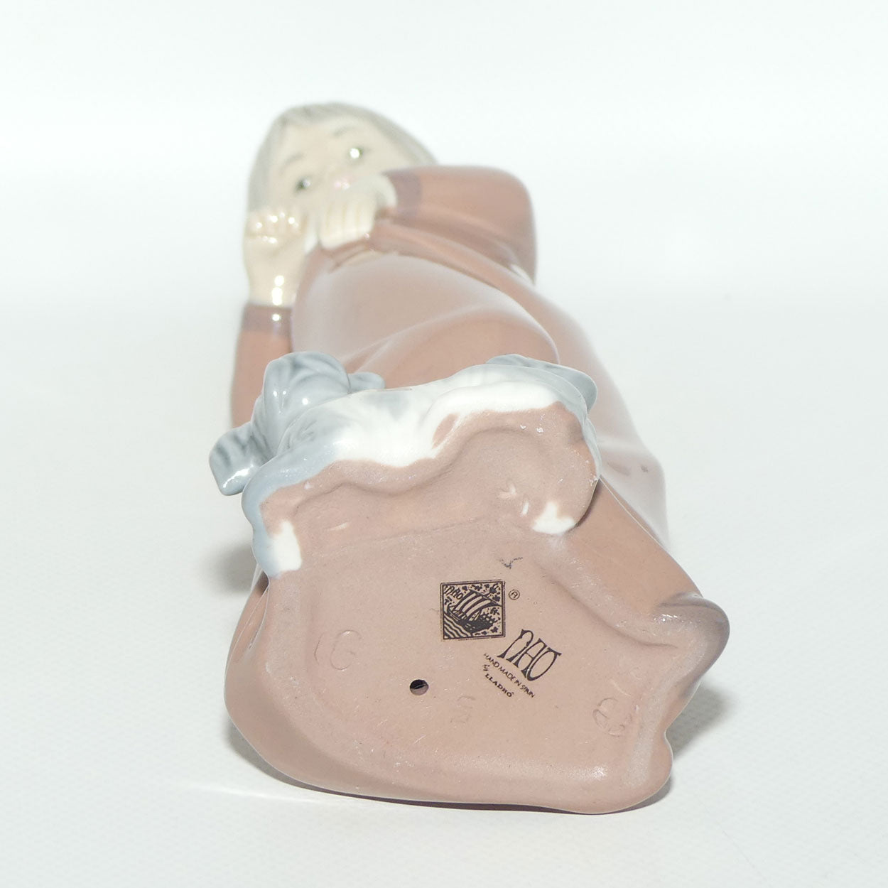 Nao by Lladro figure Girl in Pink Night Dress | Dog at Feet