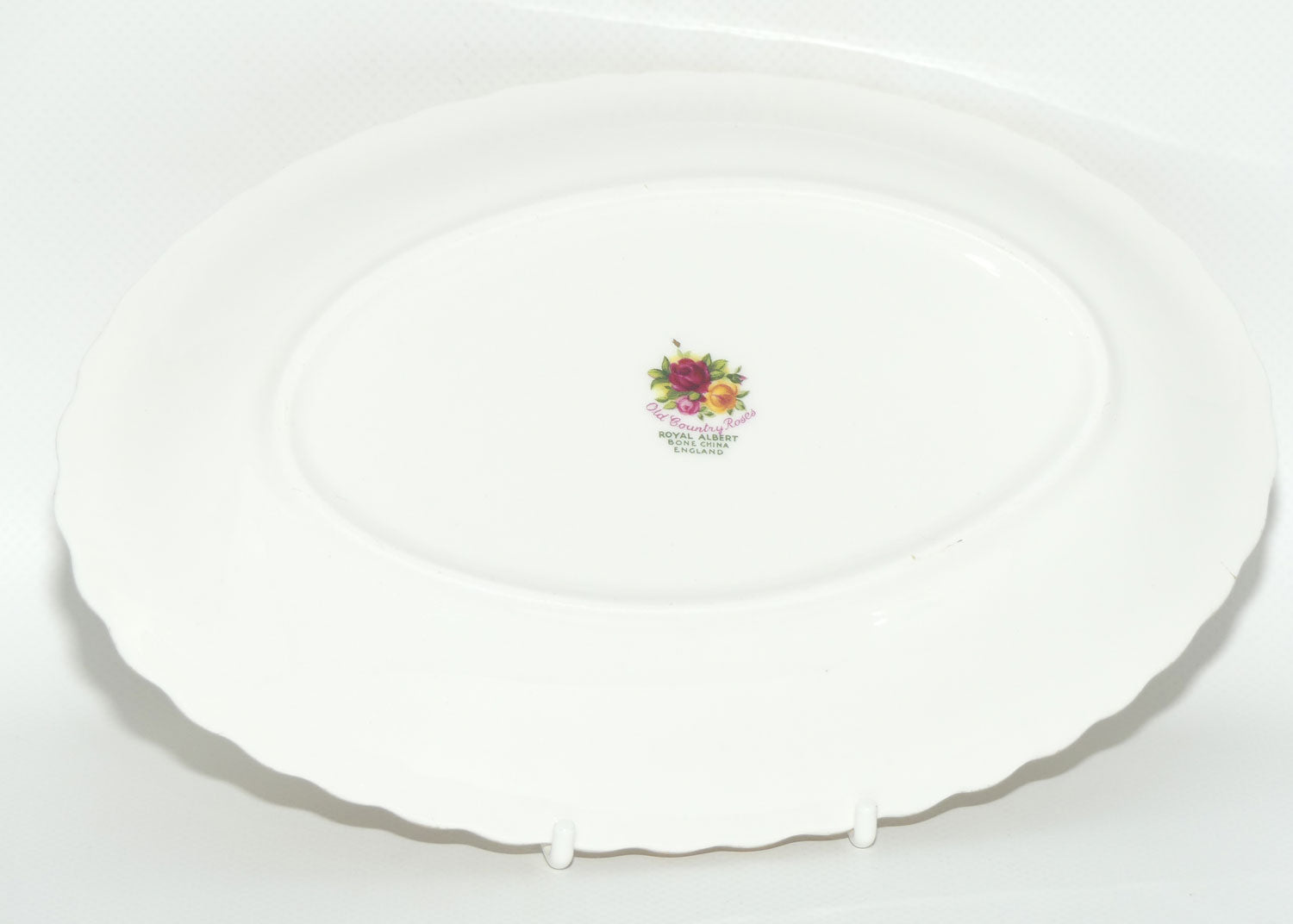 Royal Albert Bone China Old Country Roses England gravy boat and underplate | early backstamp