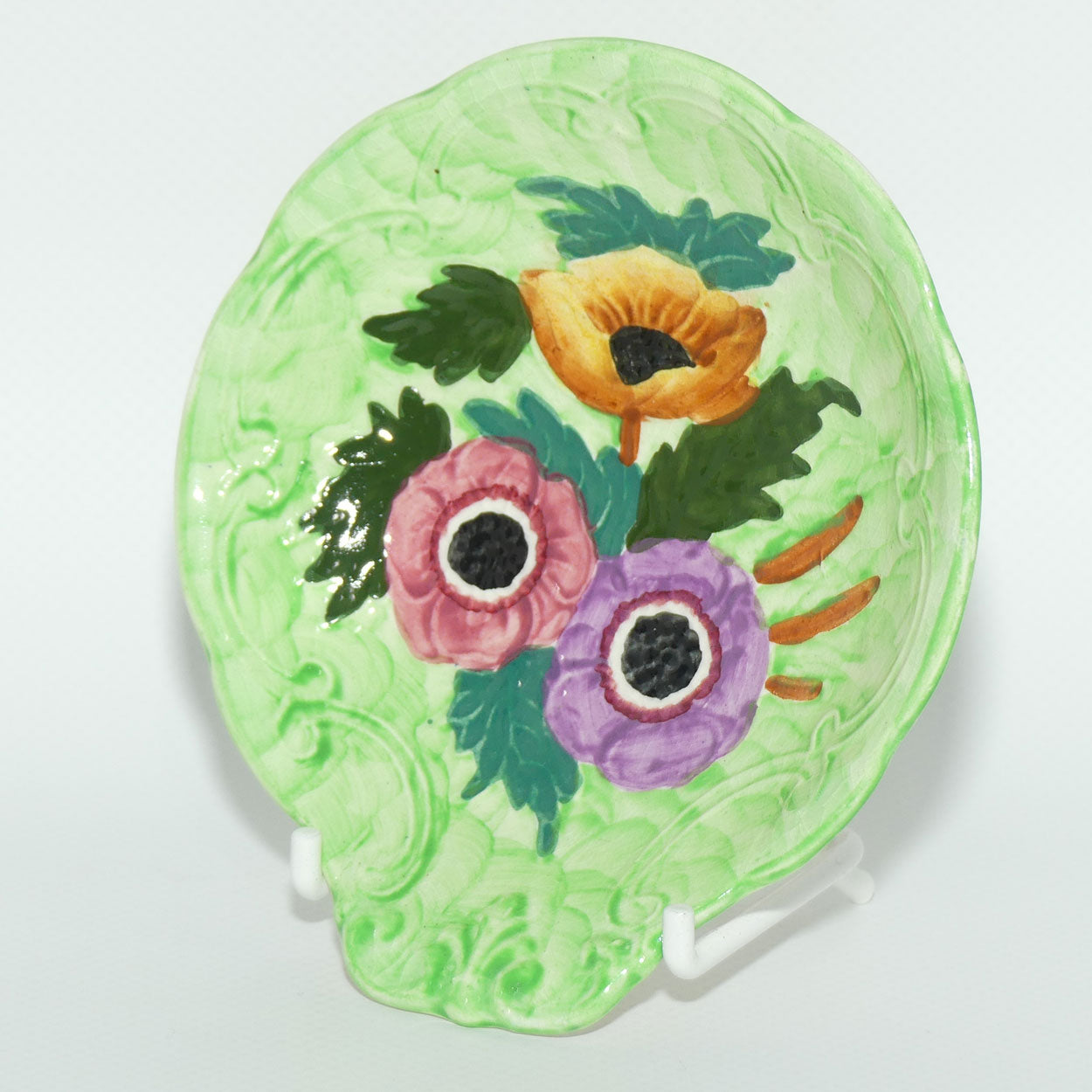 Maling Anemone on Green tab handle dish | Pattern 6533