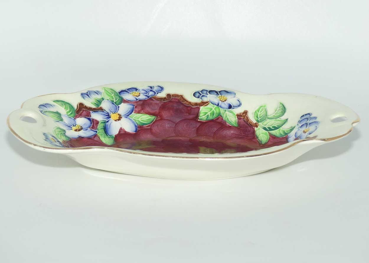 Maling Embossed Lustre Floral twin handle oval bowl | Rouge and Green