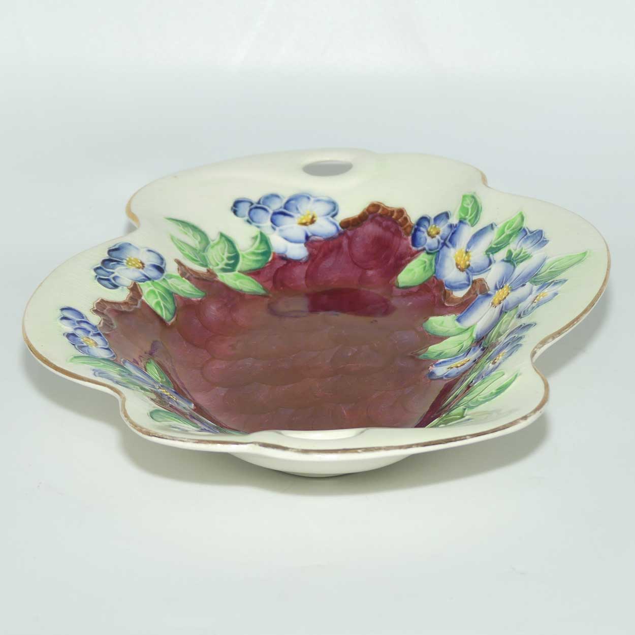 Maling Embossed Lustre Floral twin handle oval bowl | Rouge and Green