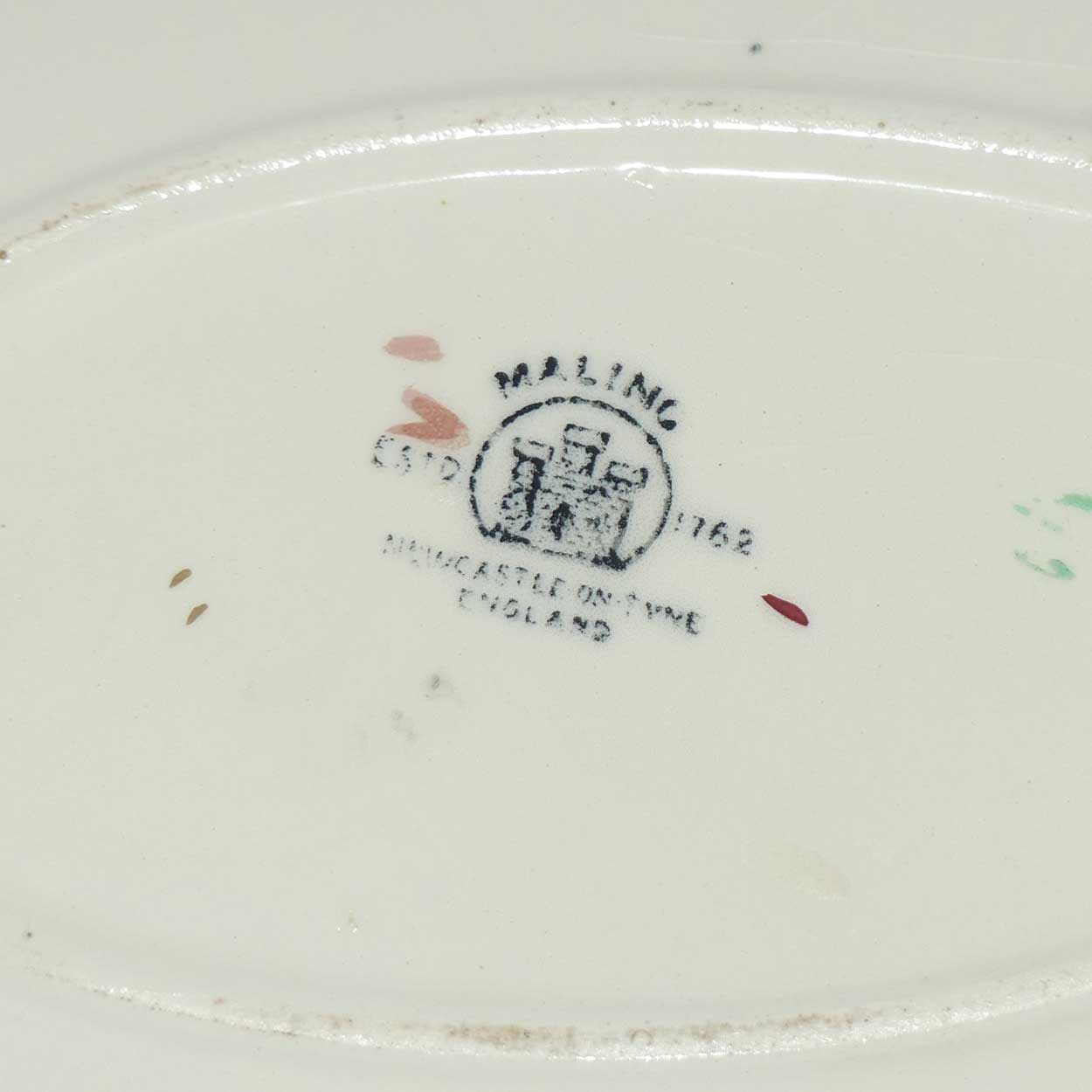 Maling Embossed Lustre Floral oval bowl | Rouge and Green