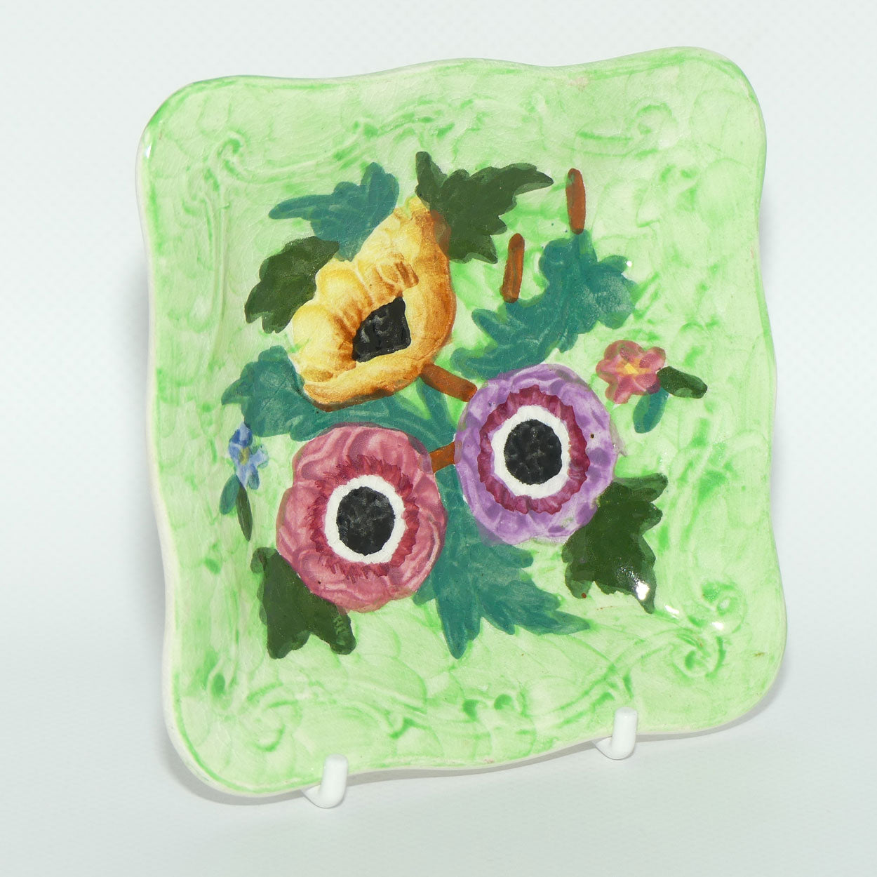 Maling Anemone on Green square dish | Pattern 6533