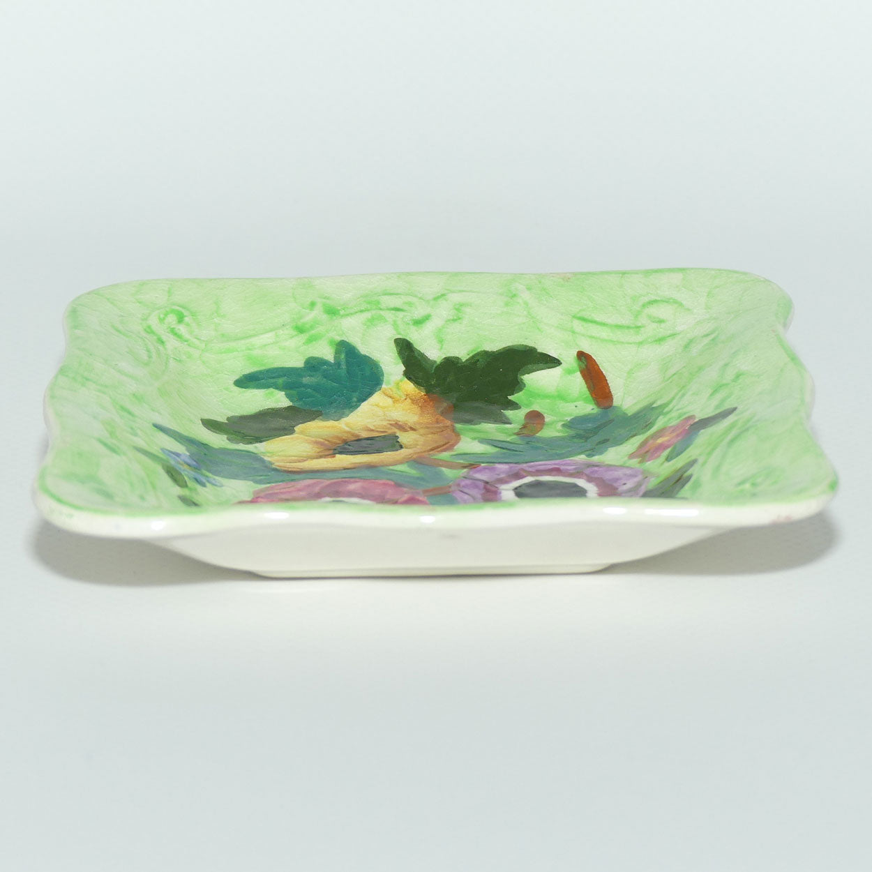 Maling Anemone on Green square dish | Pattern 6533