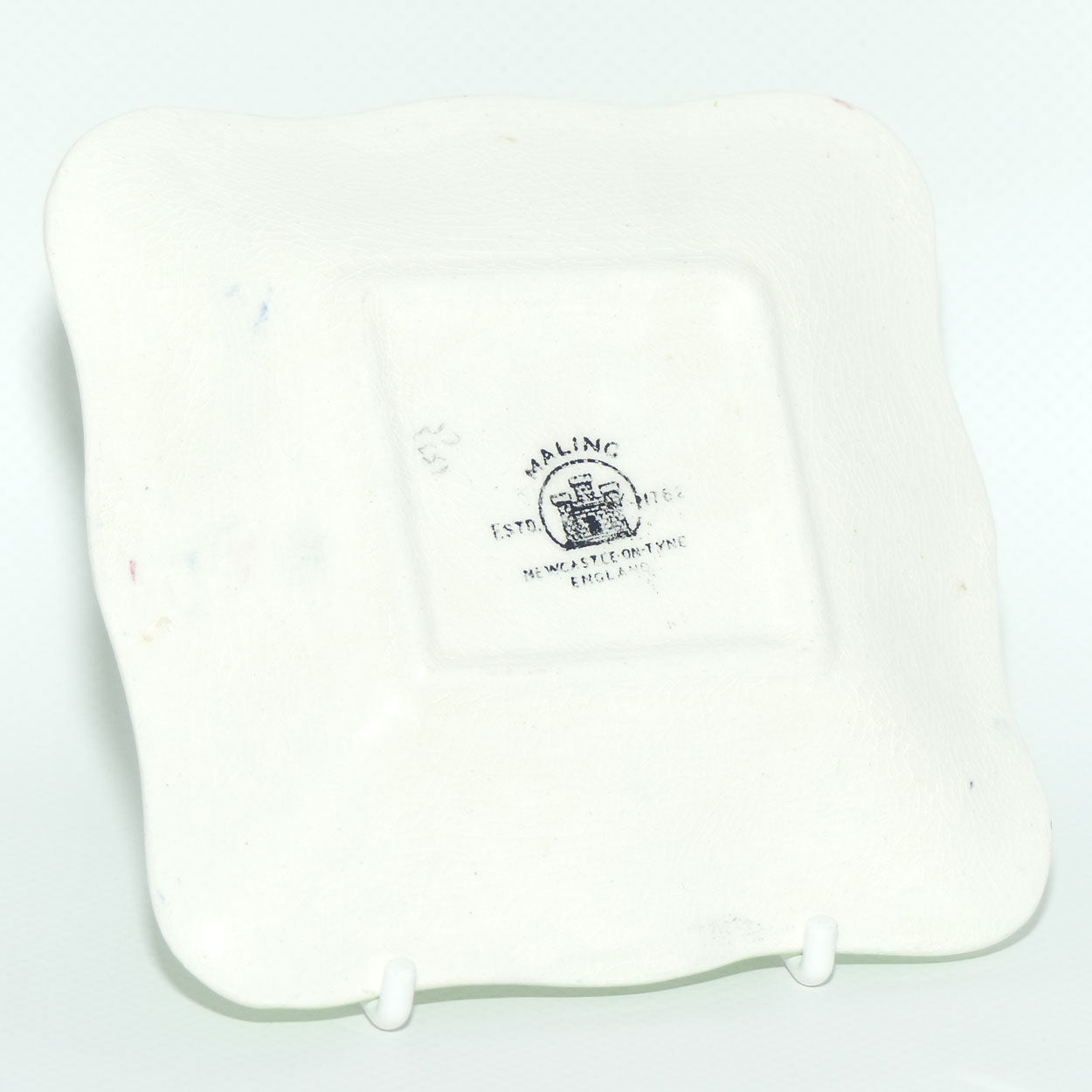 Maling Anemone on Green square dish | Pattern 6533