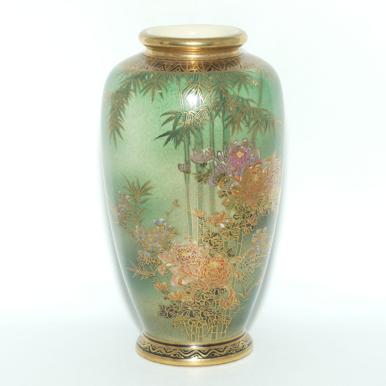 Satsuma vase depicting Bamboo and Chrysanthemum Flowers | Green ground | late Meiji | Taisho period
