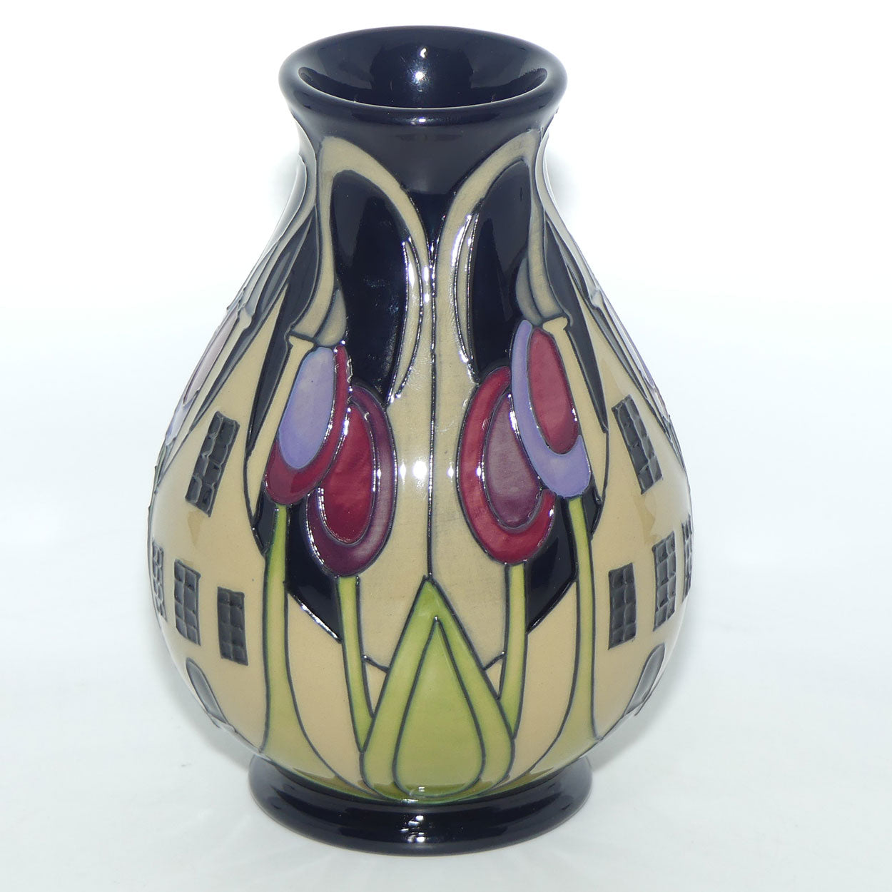 Moorcroft The Hamlet 7/5 vase