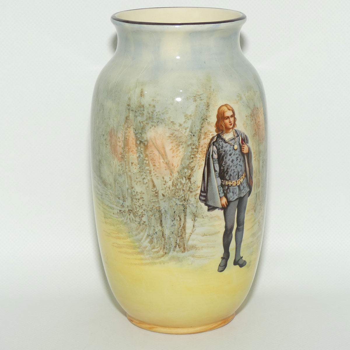 Royal Doulton Shakespearean Hamlet vase D3596