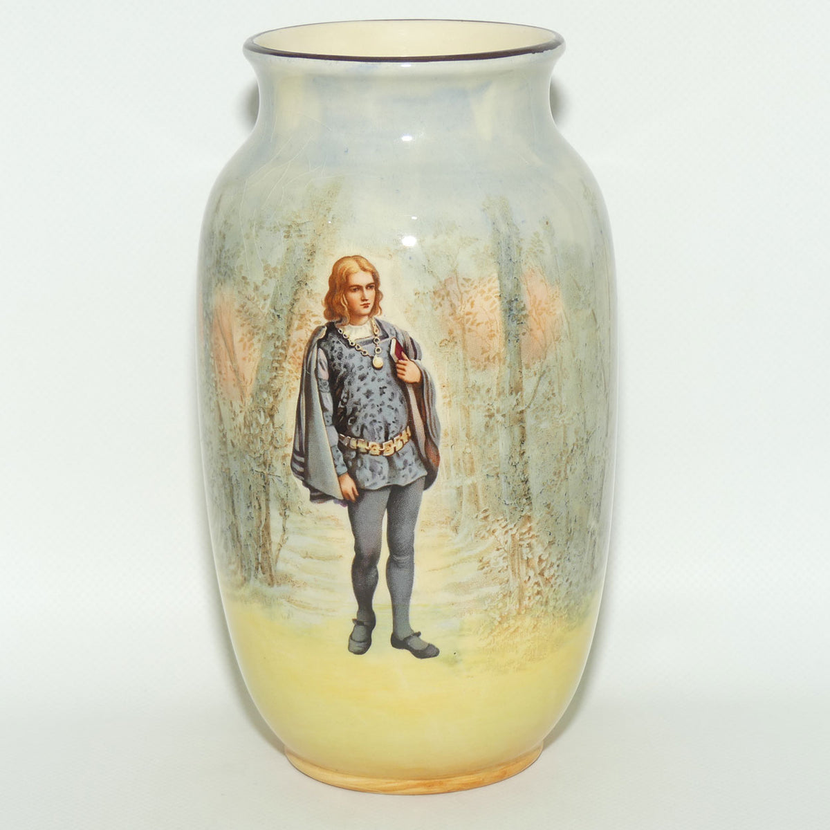 Royal Doulton Shakespearean Hamlet vase D3596