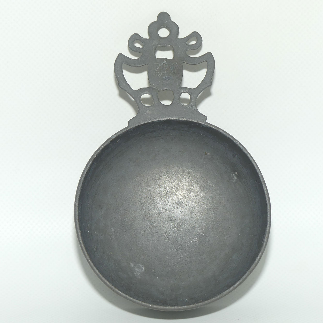 French late 18th to early 19th Century Pewter handled Porringer
