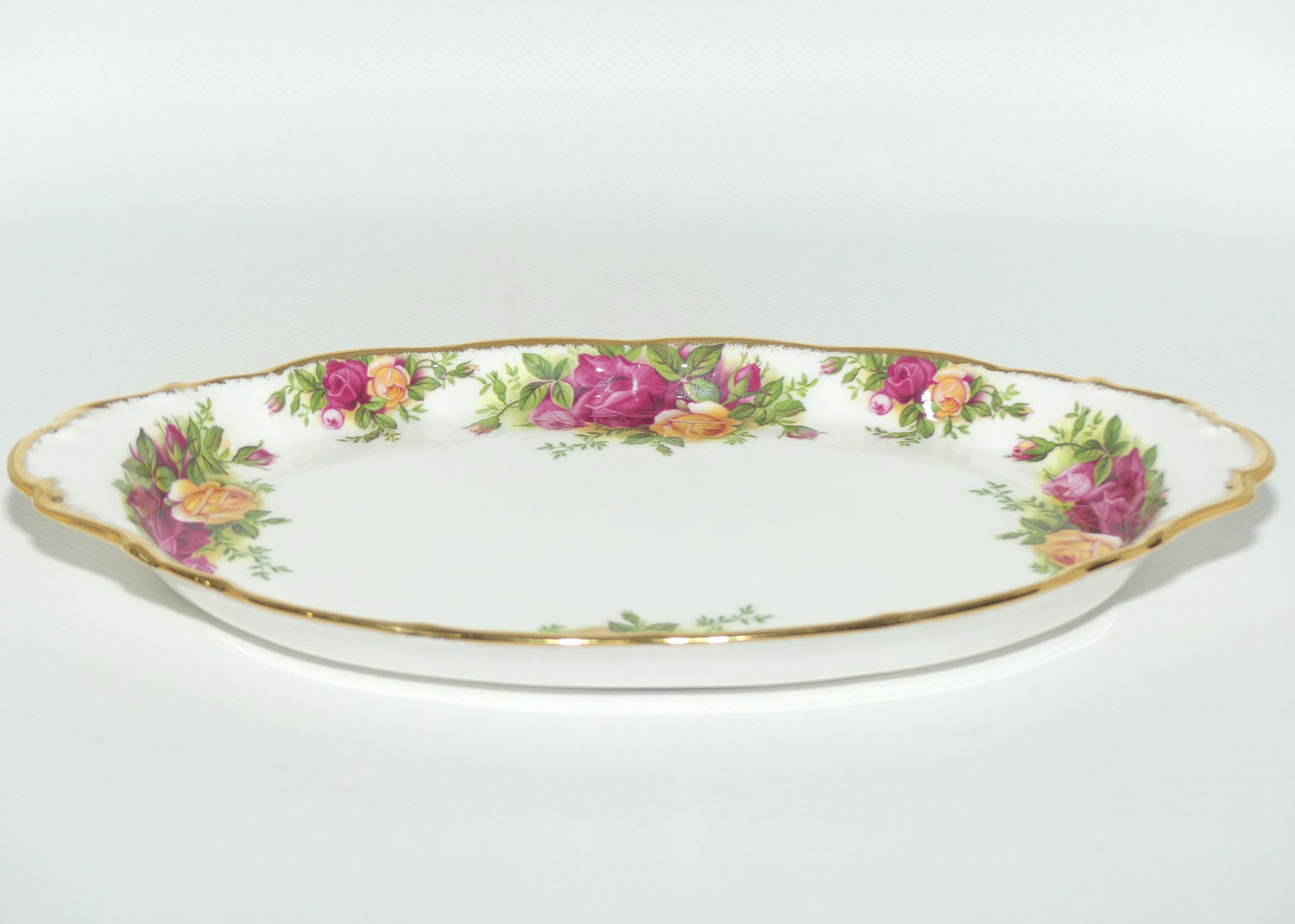 Royal Albert Bone China England Old Country Roses Oval Tray | 25cm  | © 1962 Royal Albert Ltd backstamp | #2