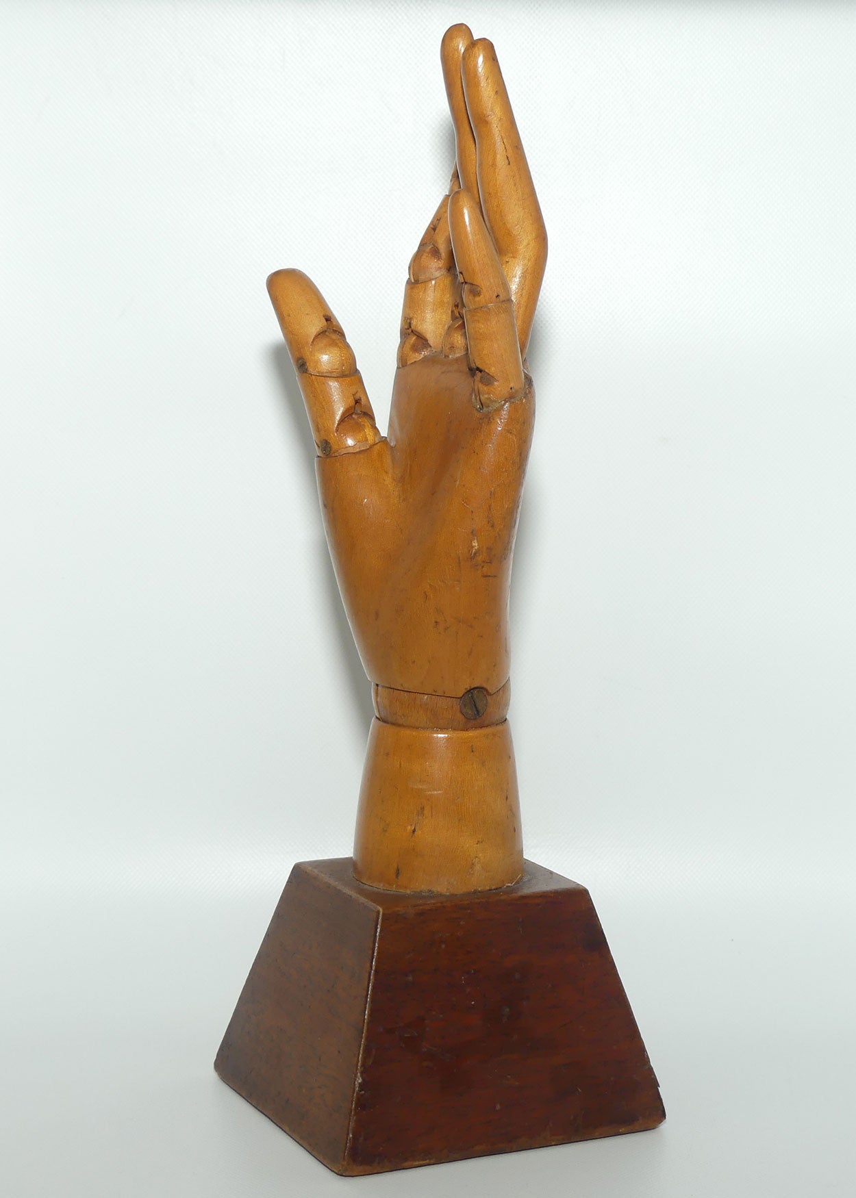 Victorian era Articulated Hand model | suit Milliners and Glovemakers