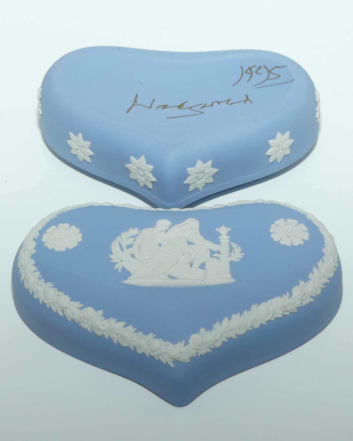 Wedgwood Jasper | White on Pale Blue | Large Heart trinket | 2 Gents Older and Younger | #3