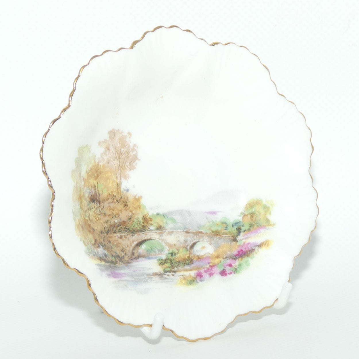 Shelley Heather pattern fluted rim pin dish