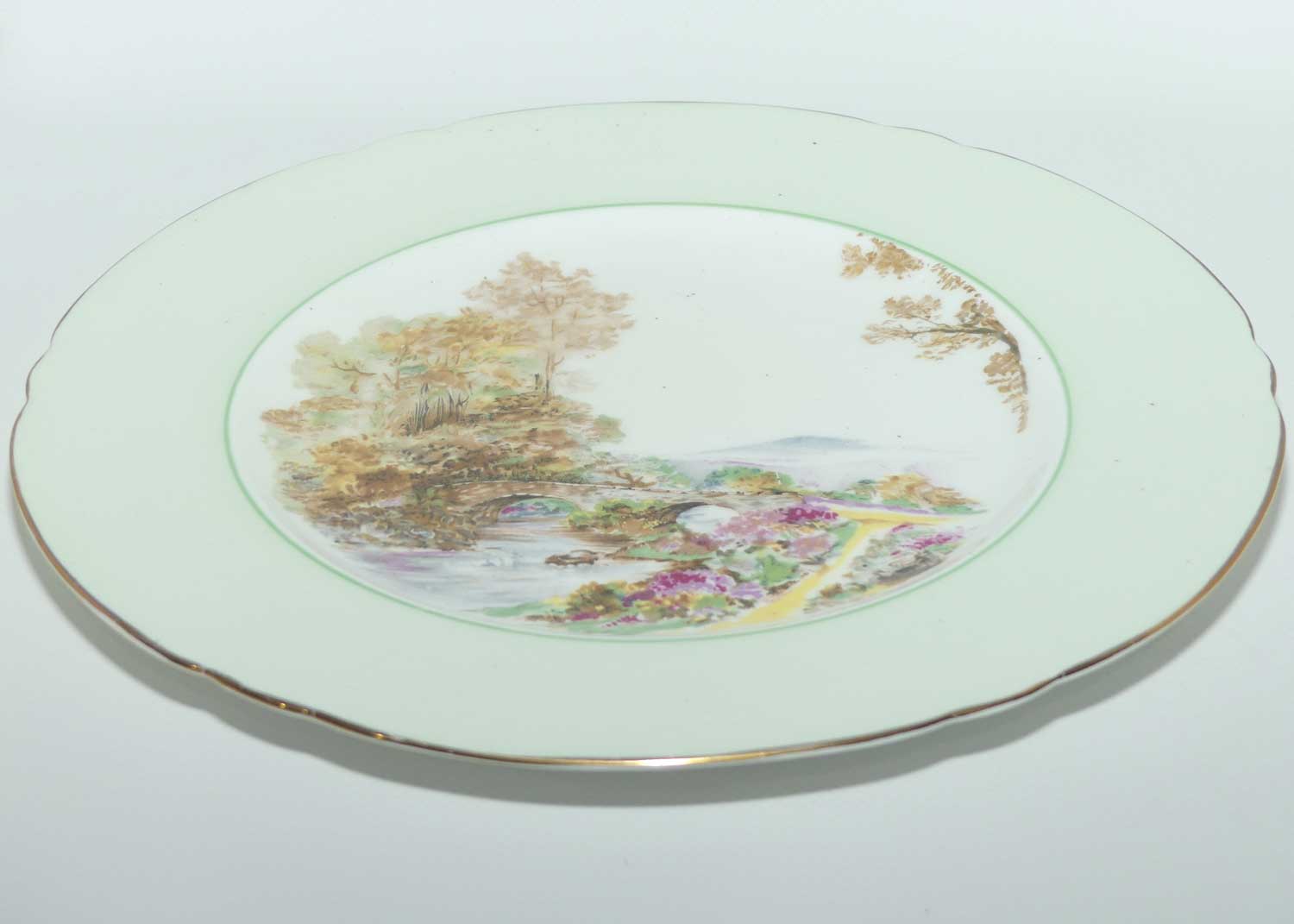 Shelley Heather pattern round plate | 27cms