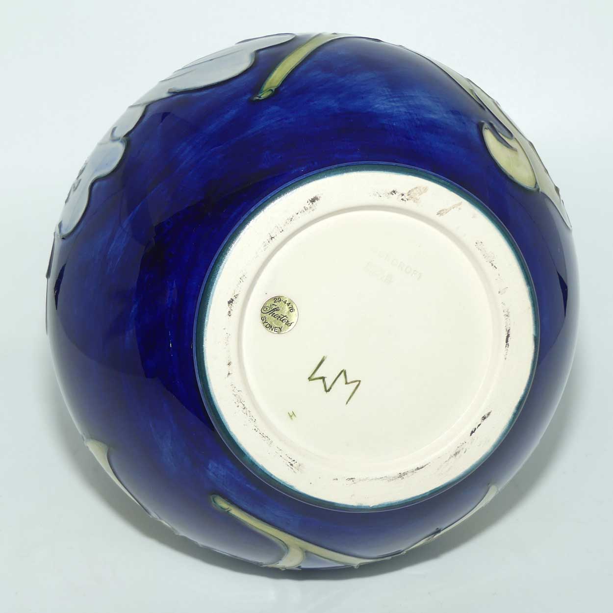 Walter Moorcroft Hibiscus (Blue Flower on Blue) 869/9 vase