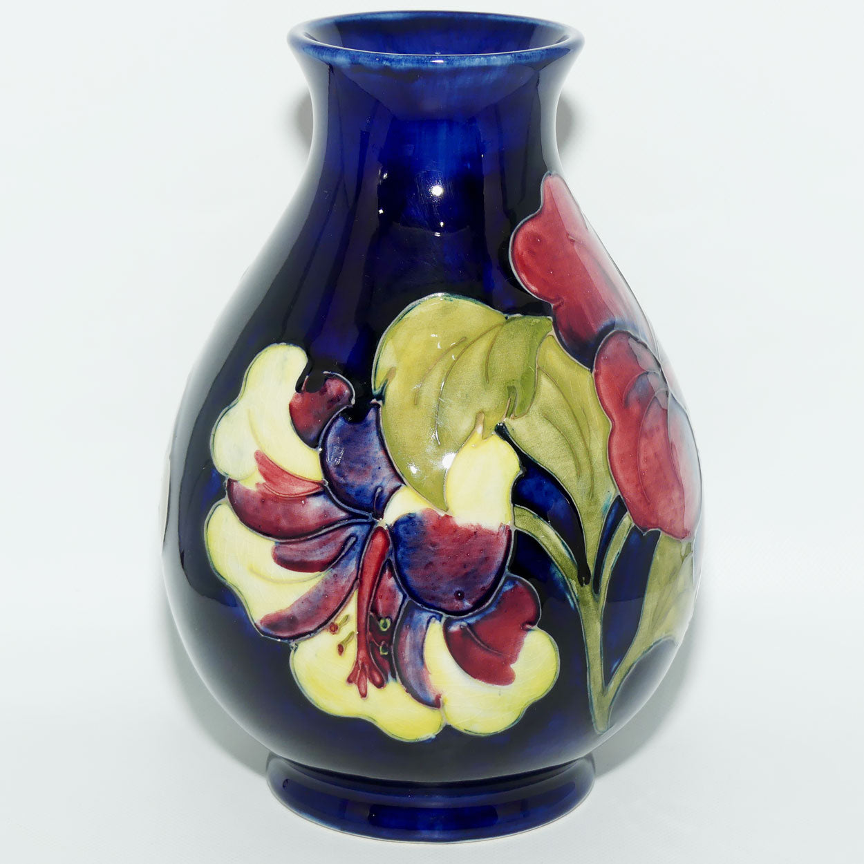 Walter Moorcroft Hibiscus (Blue) 7/7 vase