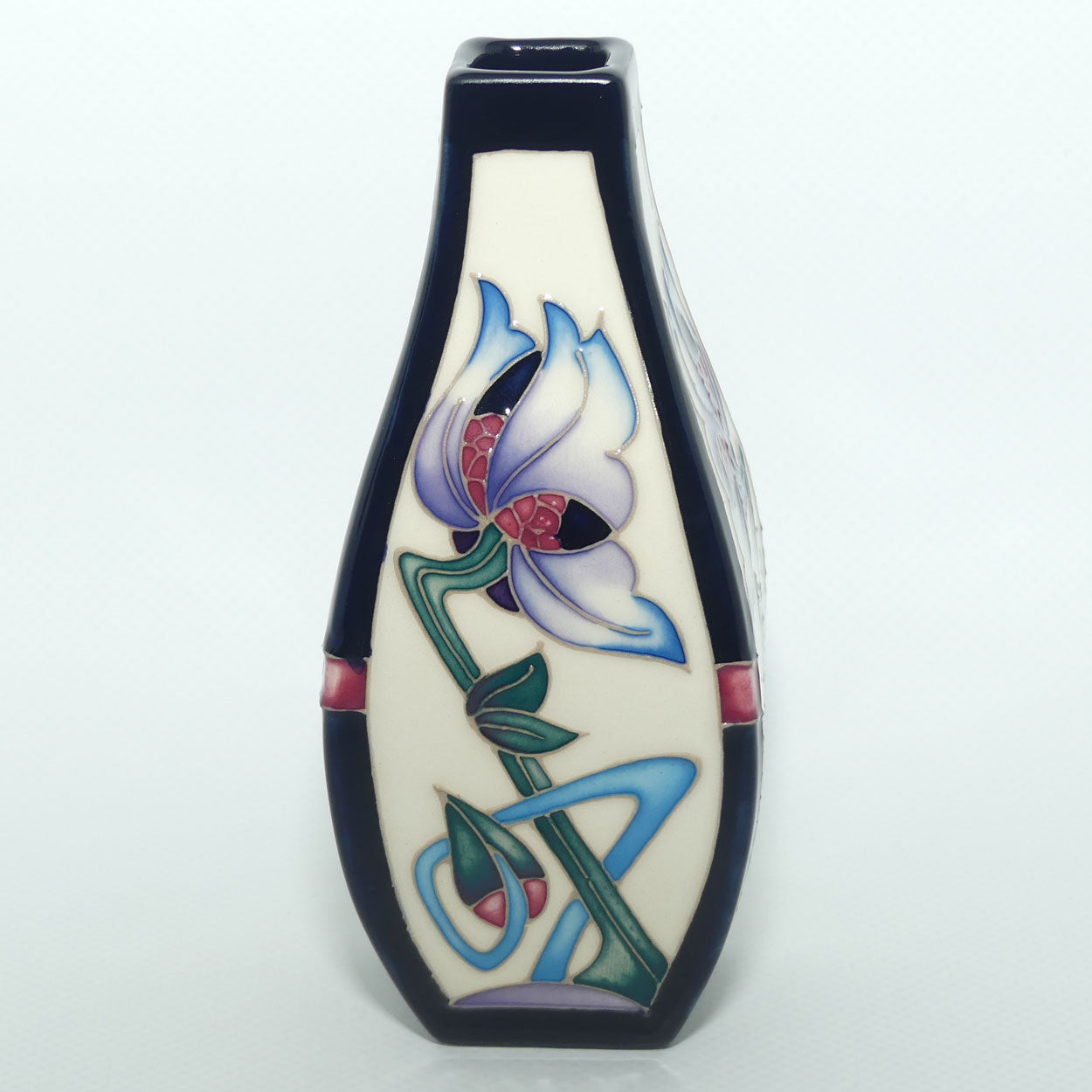Moorcroft Homage 355/5 vase