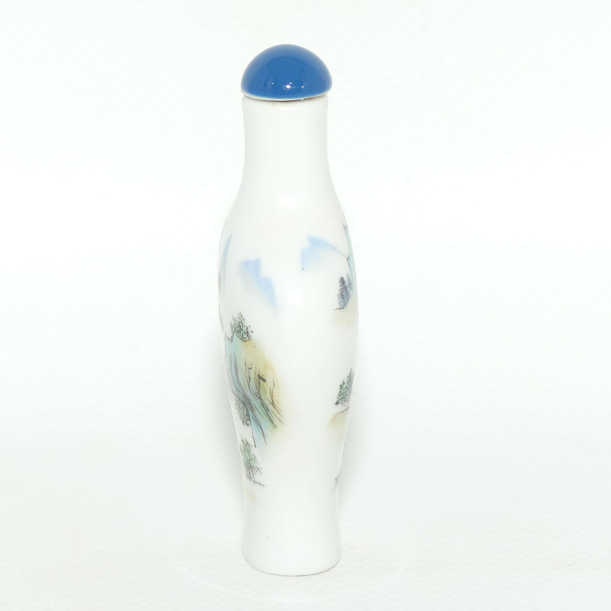 Chinese Landscape pattern Snuff Bottle | Blue stone stopper | Elegant shape