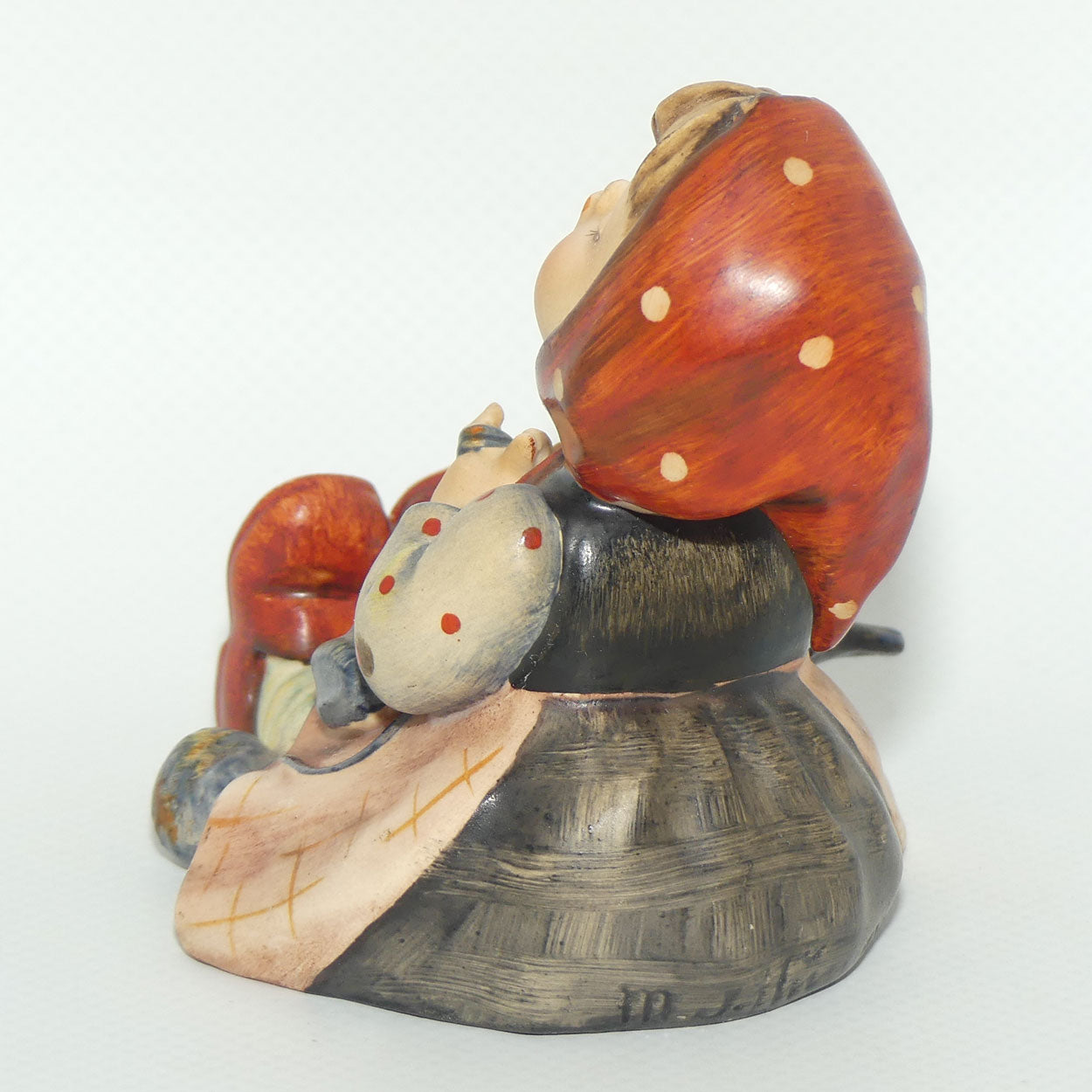 HUM0069 MI Hummel figure Happy Pastime | TMK1