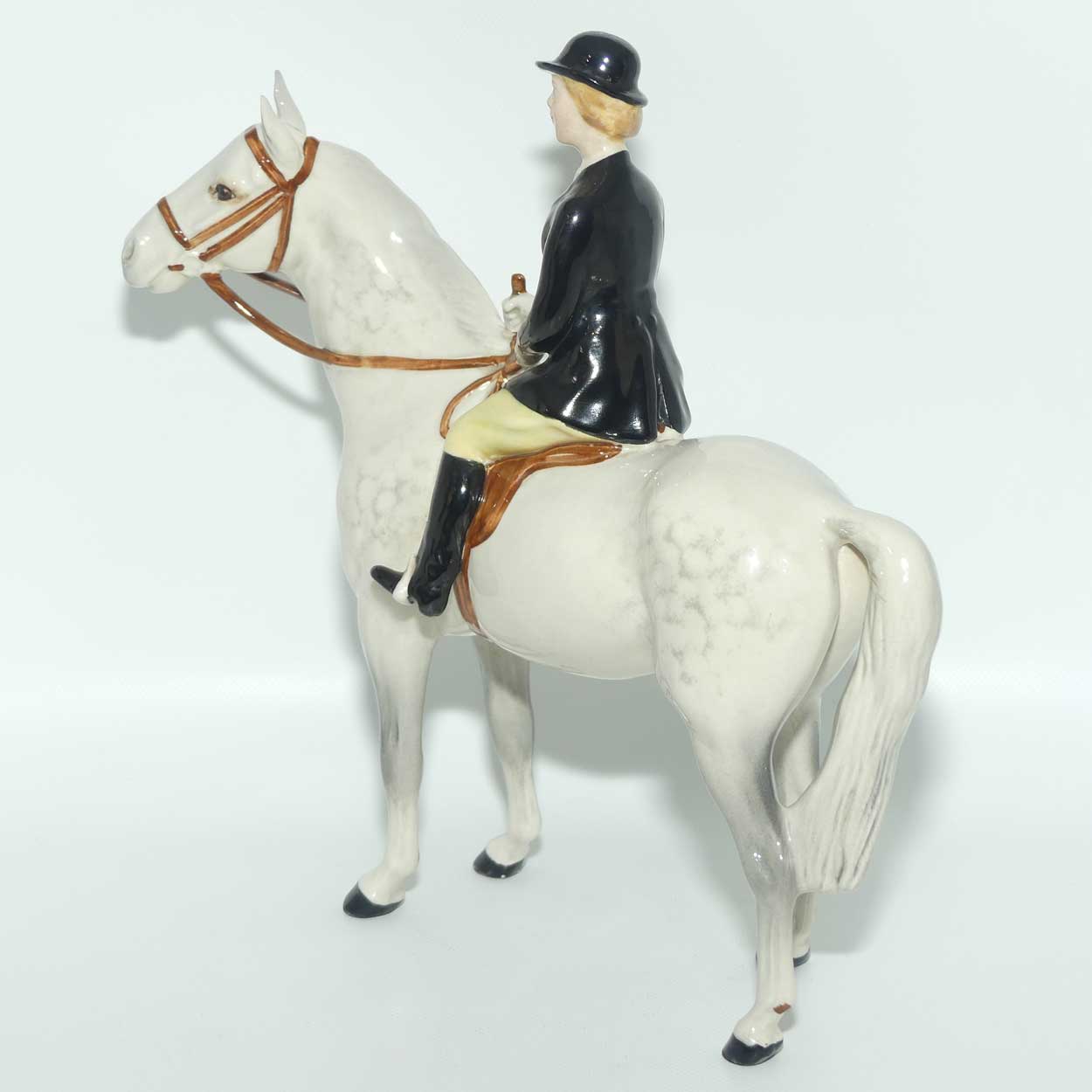 #1730 Beswick Huntswoman | On Standing Horse | Grey #2