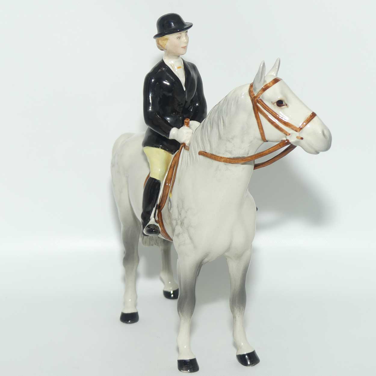 #1730 Beswick Huntswoman | On Standing Horse | Grey #2