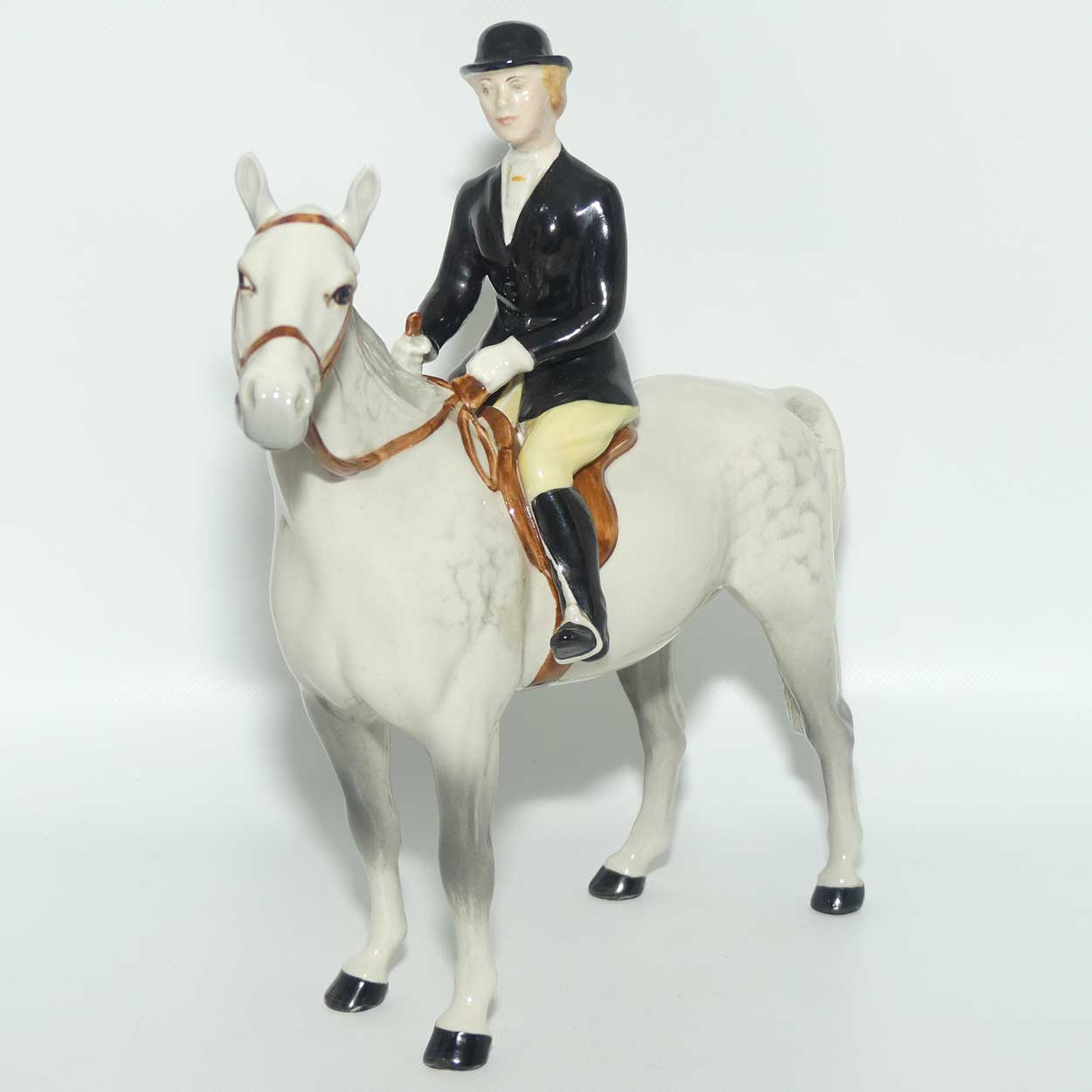 #1730 Beswick Huntswoman | On Standing Horse | Grey #2
