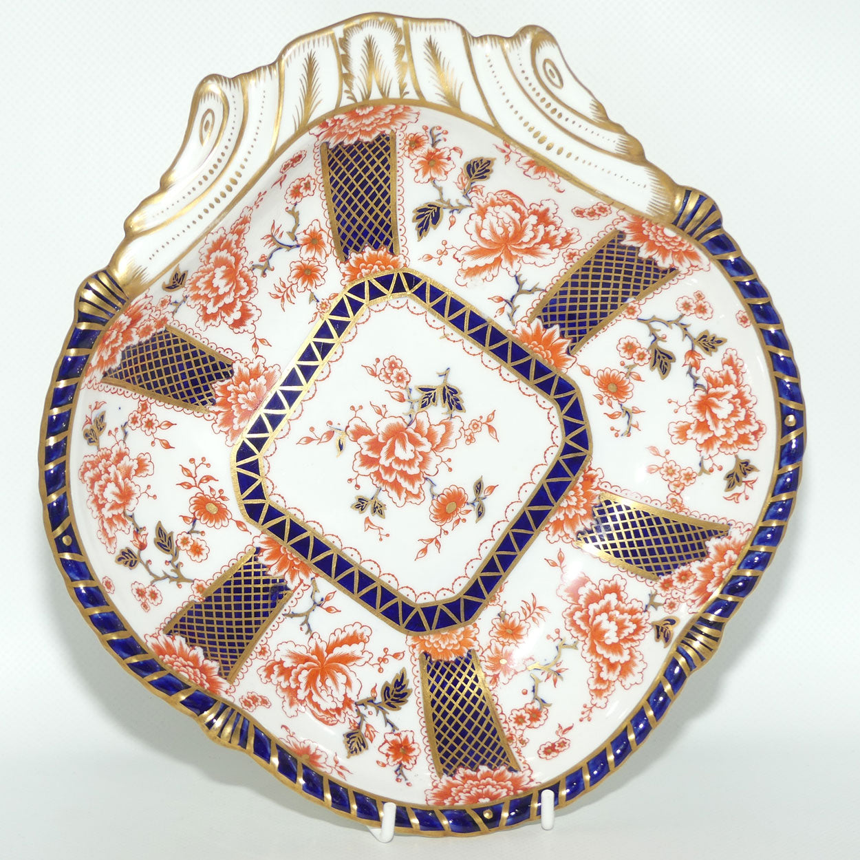 Royal Crown Derby Imari Pattern 2229 shell shape server