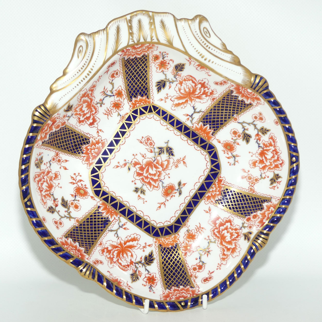 Royal Crown Derby Imari Pattern 2229 shell shape server