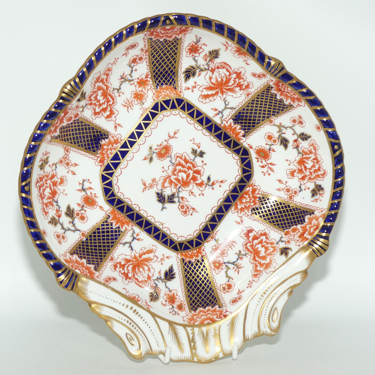 Royal Crown Derby Imari Pattern 2229 shell shape server