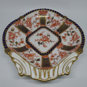 Royal Crown Derby Imari Pattern 2229 shell shape server