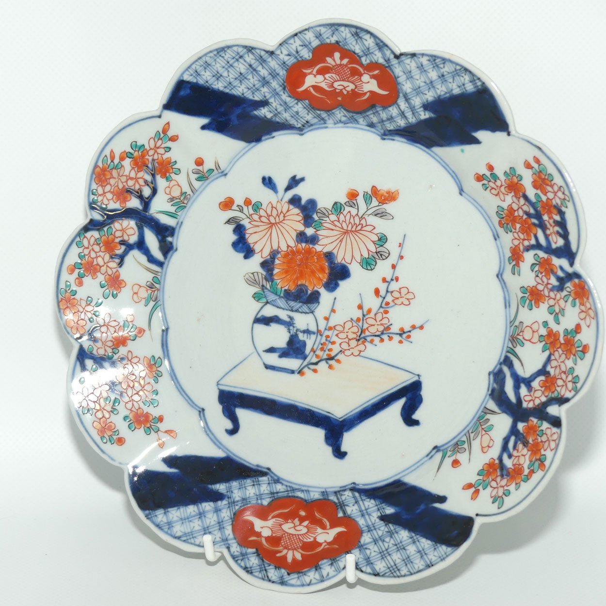 Japanese Imari hand painted cabinet plate c.1900 | Fluted Rim #4 | Red and Blue