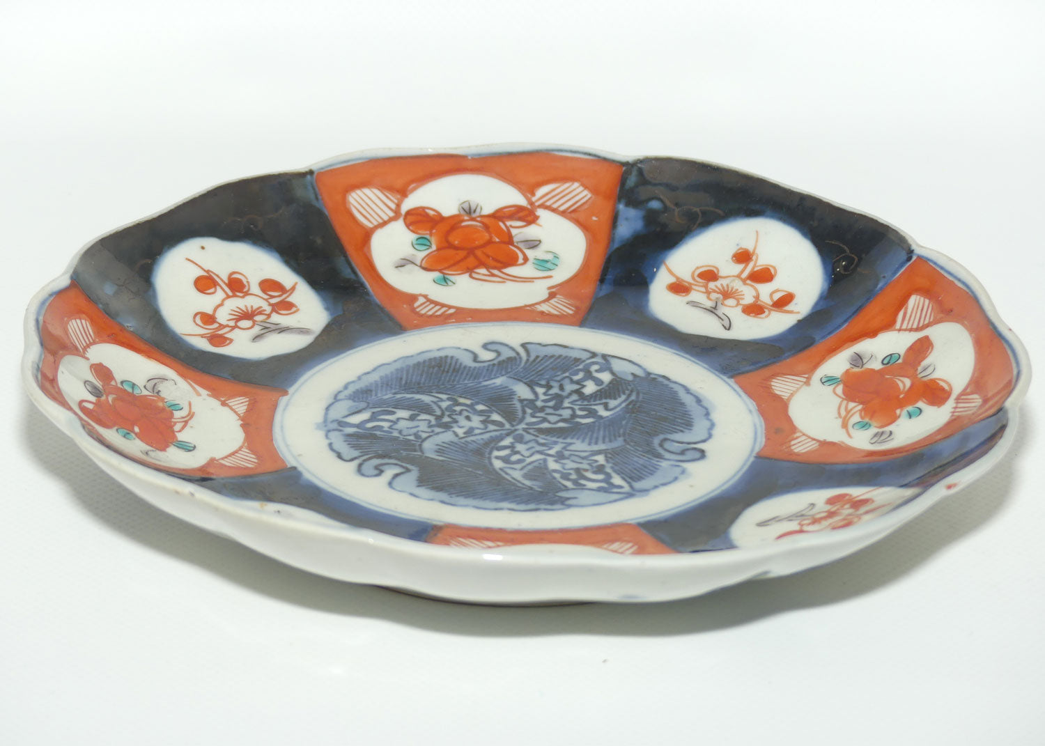 Japanese Imari hand painted cabinet plate c.1900 | Red and Blue