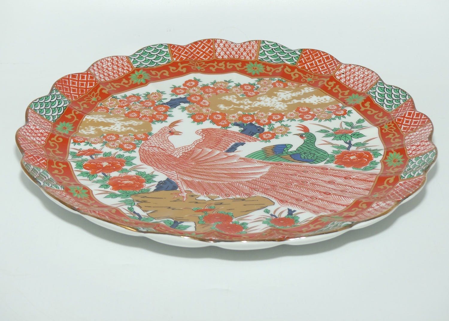 Japanese Imari large fluted edge display plate | 32cm | c.1970
