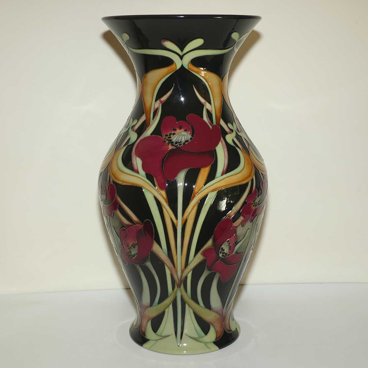 Moorcroft In Praise of Poppies vase | Prestige | Shape 226/18 | Num Ed