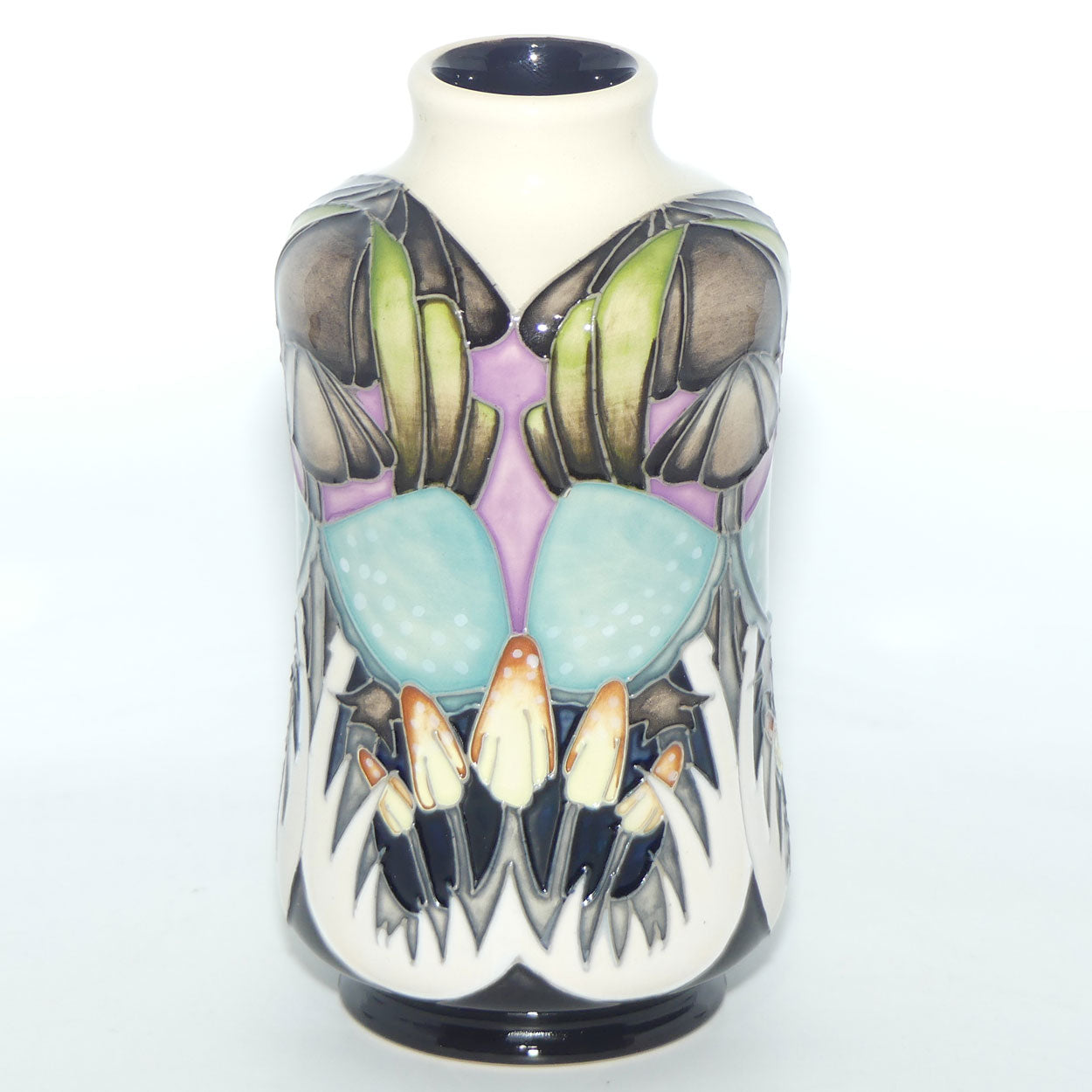Moorcroft Pottery | Indigo Lace 98/5 vase | Vicky Lovatt