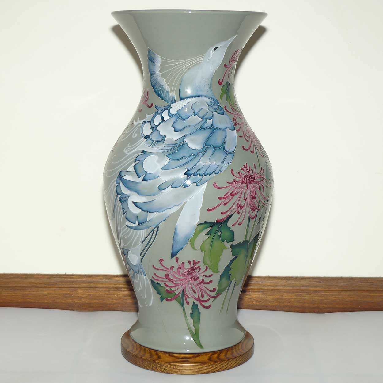 Moorcroft Isola Bella 226/18 Prestige Vase (Ltd Ed)