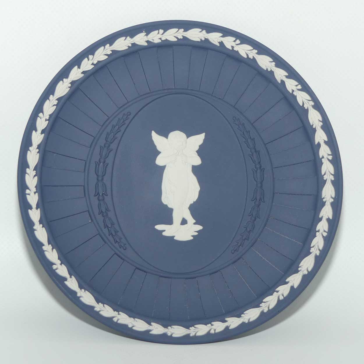 Wedgwood Jasper | White on Dark Blue Cherub with 2 trumpets plate | 16.5cm diameter